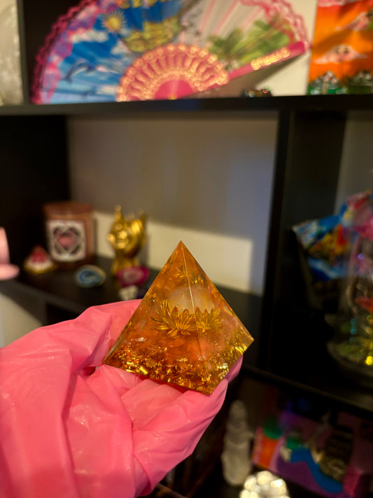 Rose quartz pyramid
